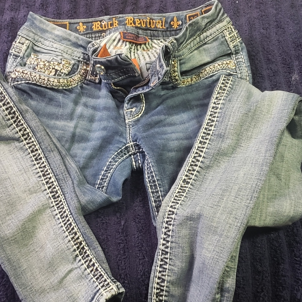 Jeans - Picture 2 of 3